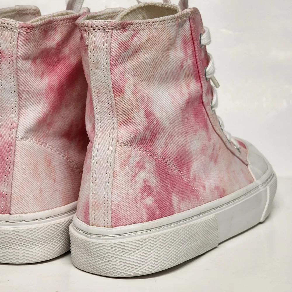 Hi Top Sneakers size